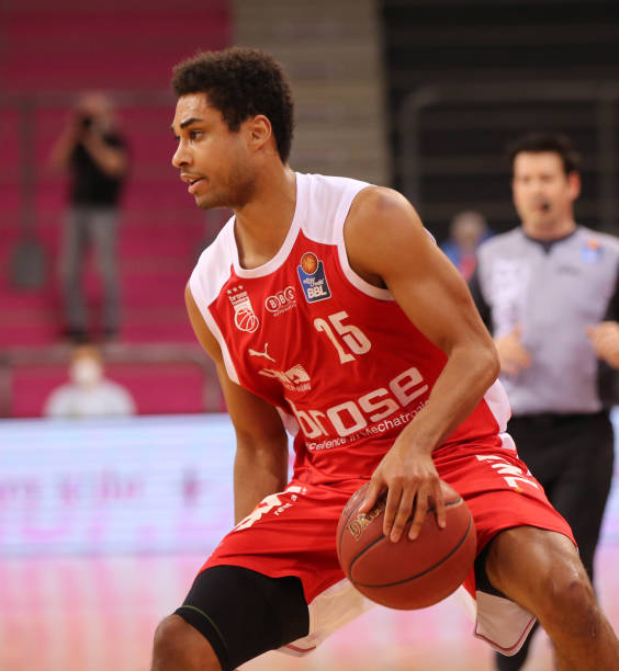 曼城不断引 曼城不断引