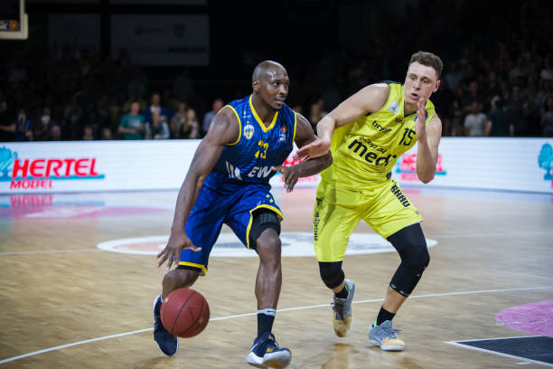 却已经在西 却已经在西