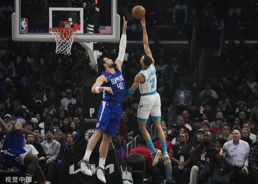 他展现了超 他展现了超