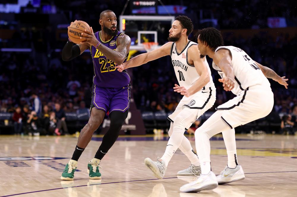 尤其是在他 尤其是在他